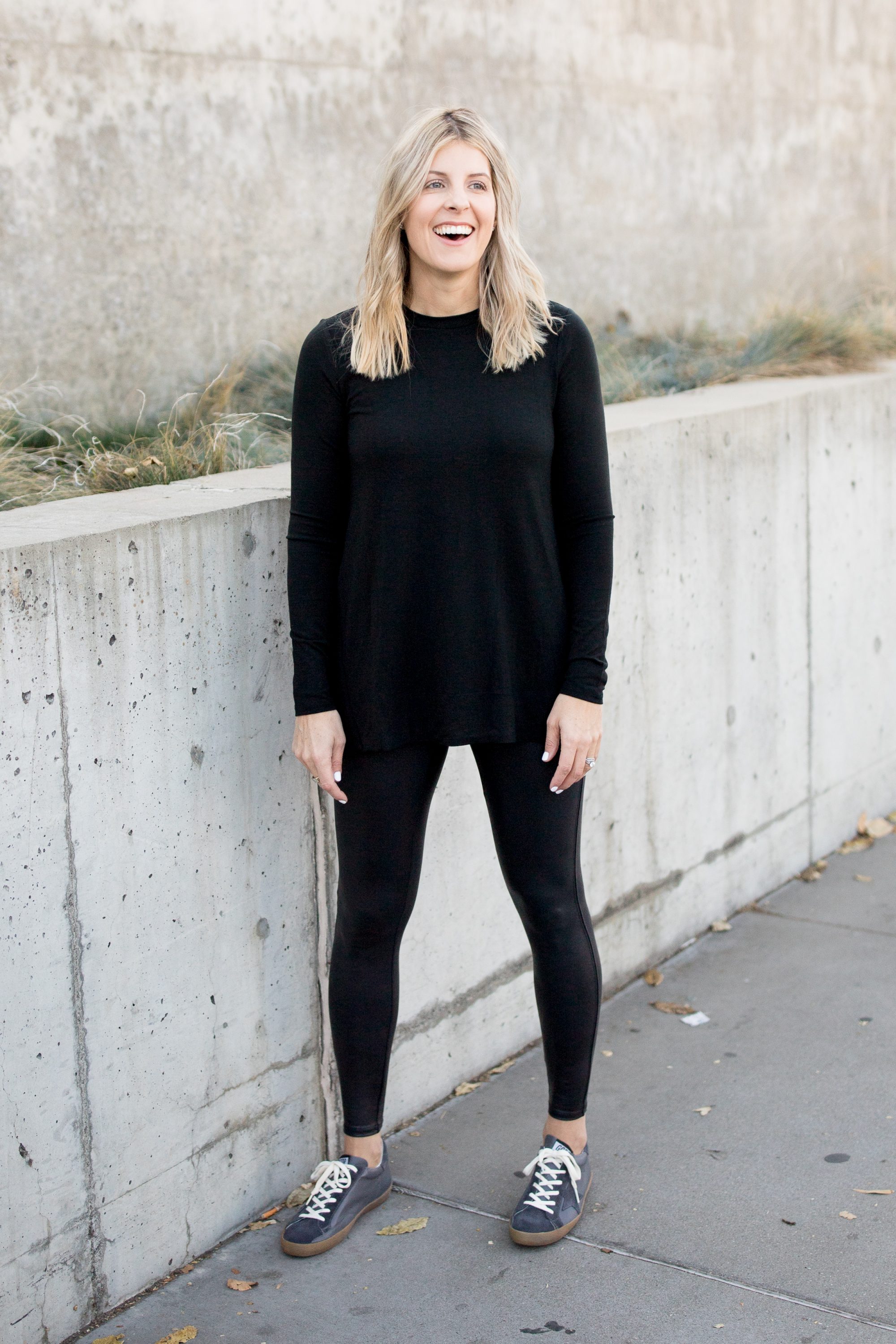9 Mom-Friendly Outfits With Faux Leather Leggings - Thrifty Wife