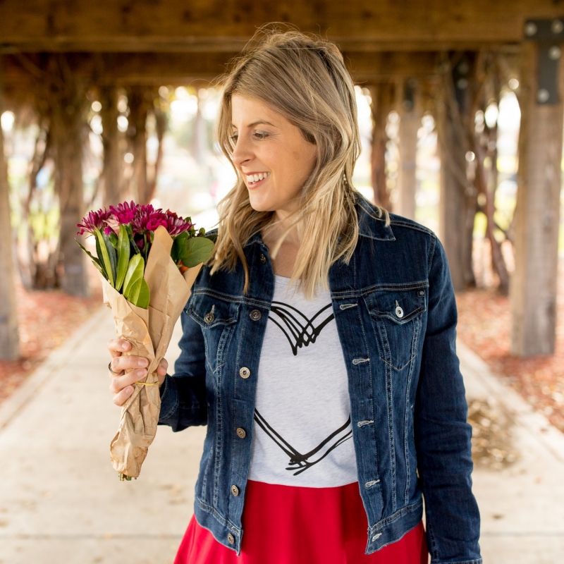 What to Wear and Gift for Valentine’s Day